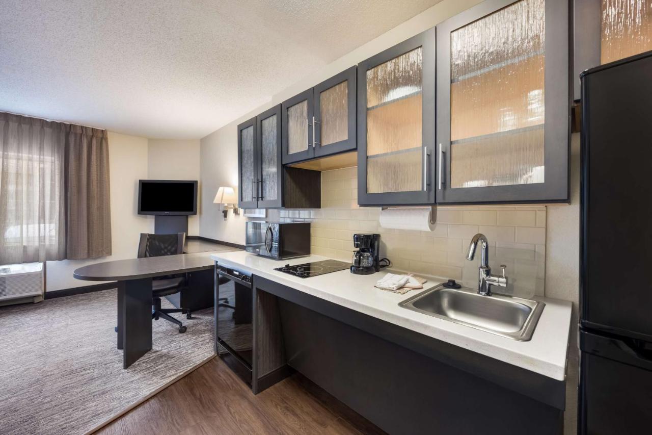 Sonesta Simply Suites Oklahoma City Airport מראה חיצוני תמונה