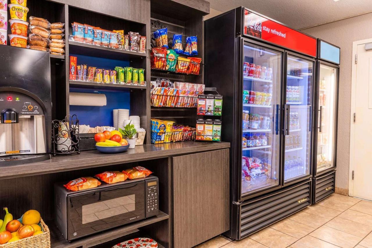 Sonesta Simply Suites Oklahoma City Airport מראה חיצוני תמונה