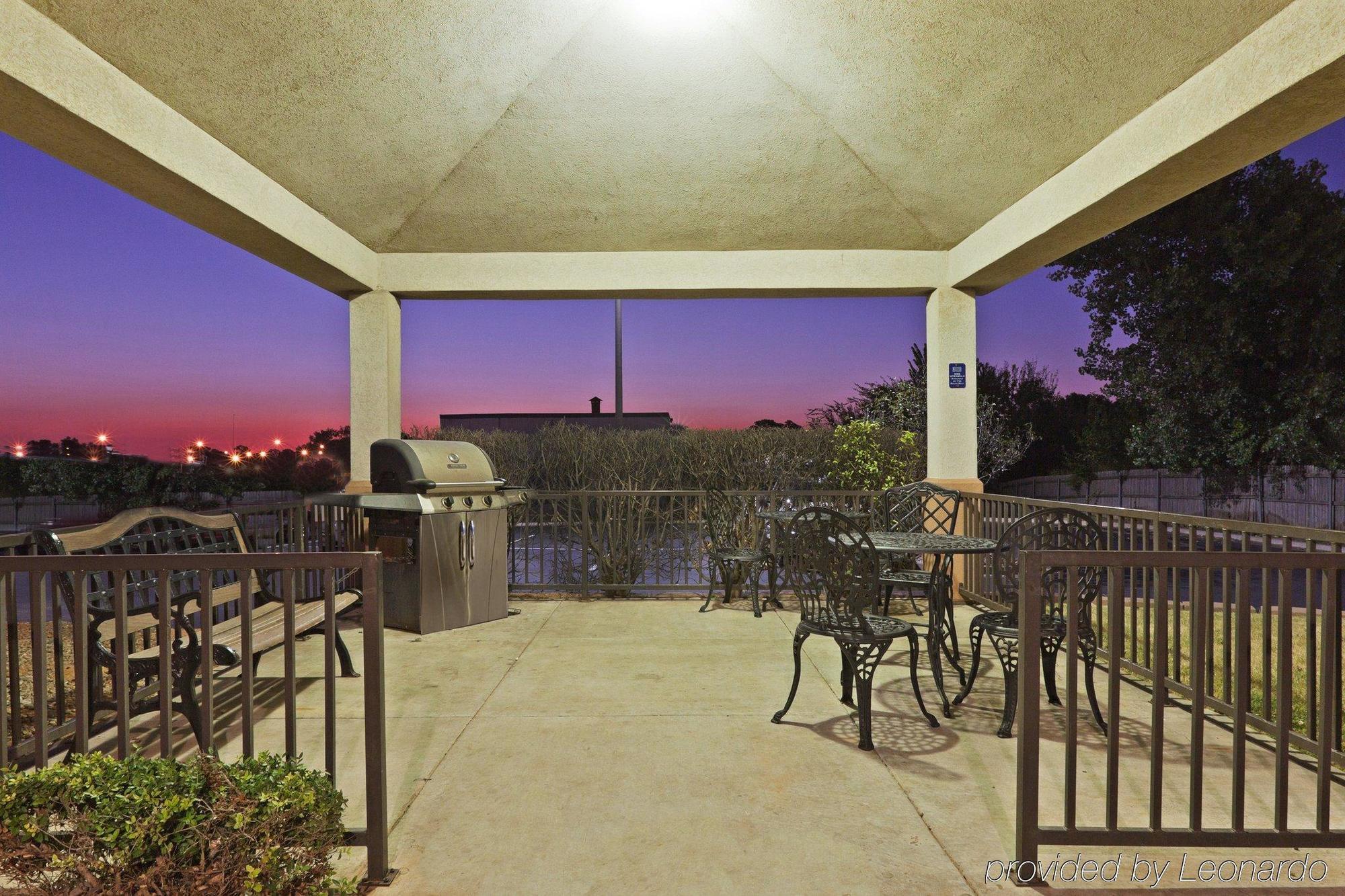 Sonesta Simply Suites Oklahoma City Airport מסעדה תמונה