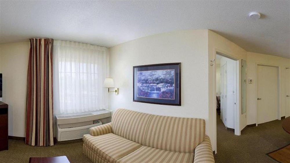 Sonesta Simply Suites Oklahoma City Airport מראה חיצוני תמונה