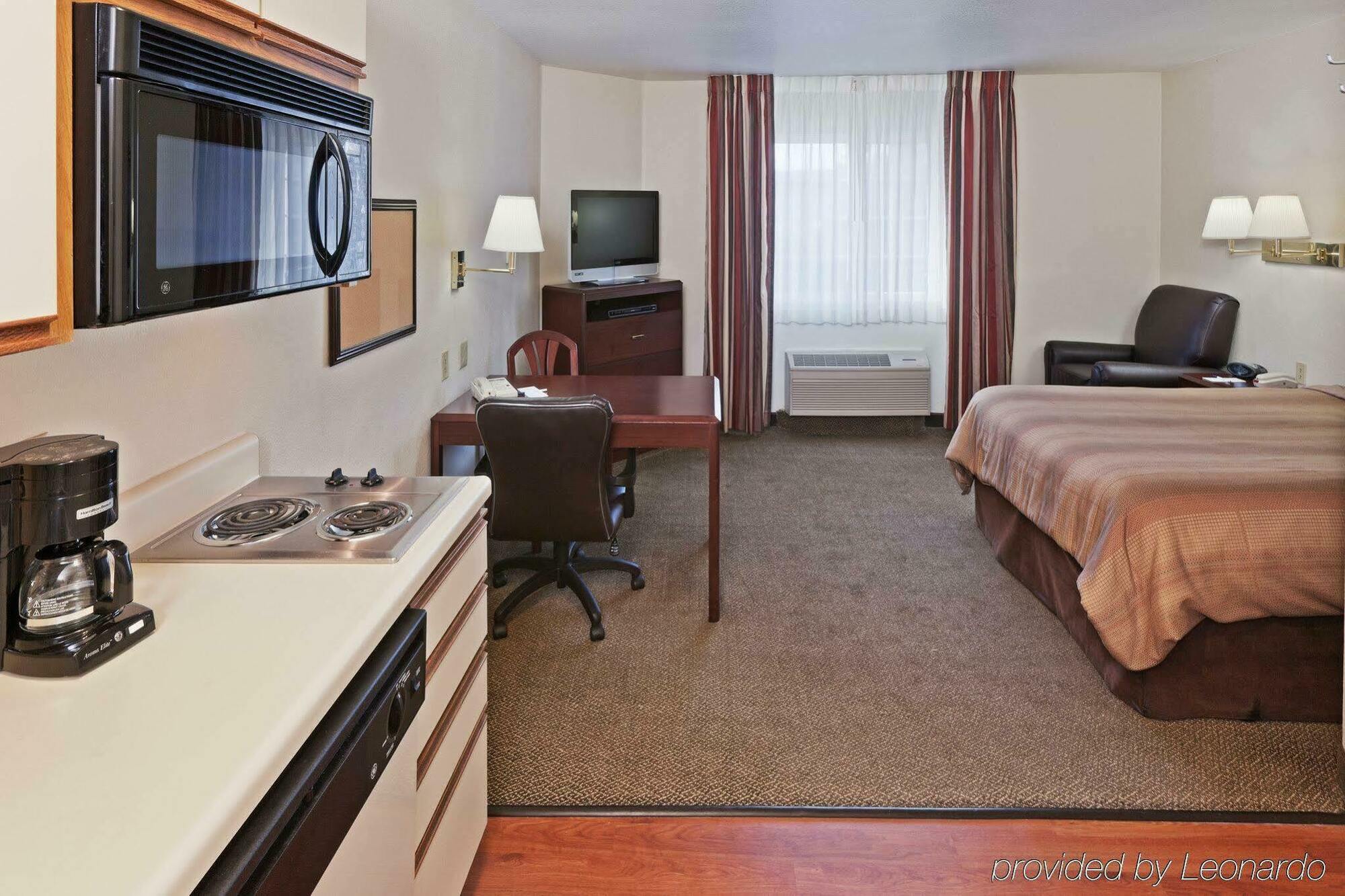 Sonesta Simply Suites Oklahoma City Airport מראה חיצוני תמונה